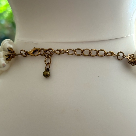 Gold Heart Pendant with Multicolor Beads Necklace - Picture 5 of 8